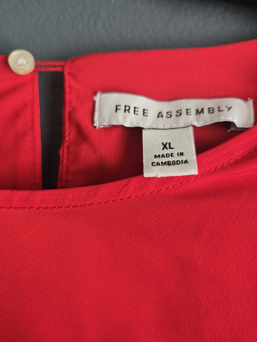 Free Assembly Red Bell-Sleeve Round Neck Blouse XL - Picture 2 of 8